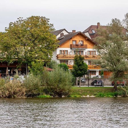 Landgasthof Moser & Restaurant Bootshaus Windorf  Bagian luar foto