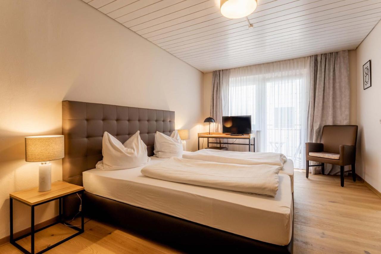 Landgasthof Moser & Restaurant Bootshaus Windorf  Bagian luar foto