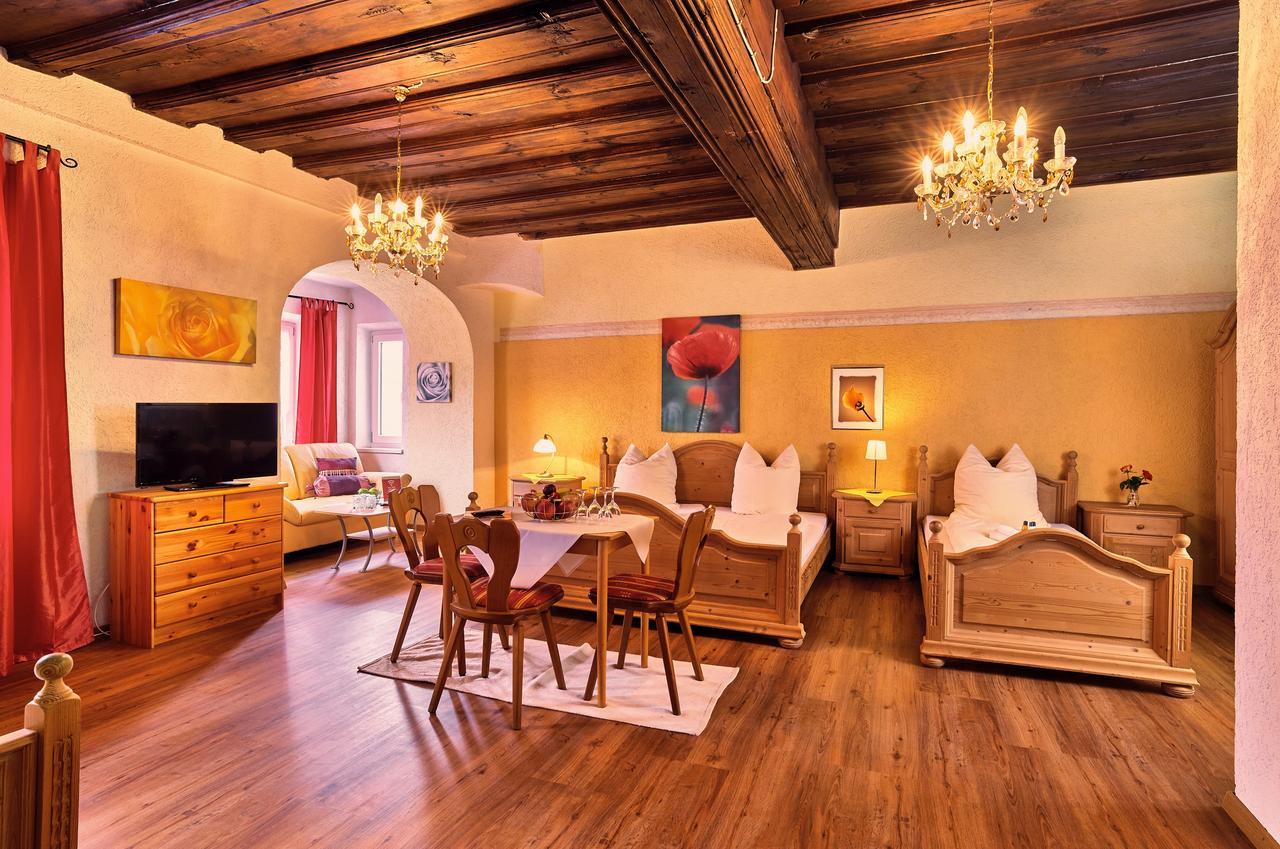 Landgasthof Moser & Restaurant Bootshaus Windorf  Bagian luar foto