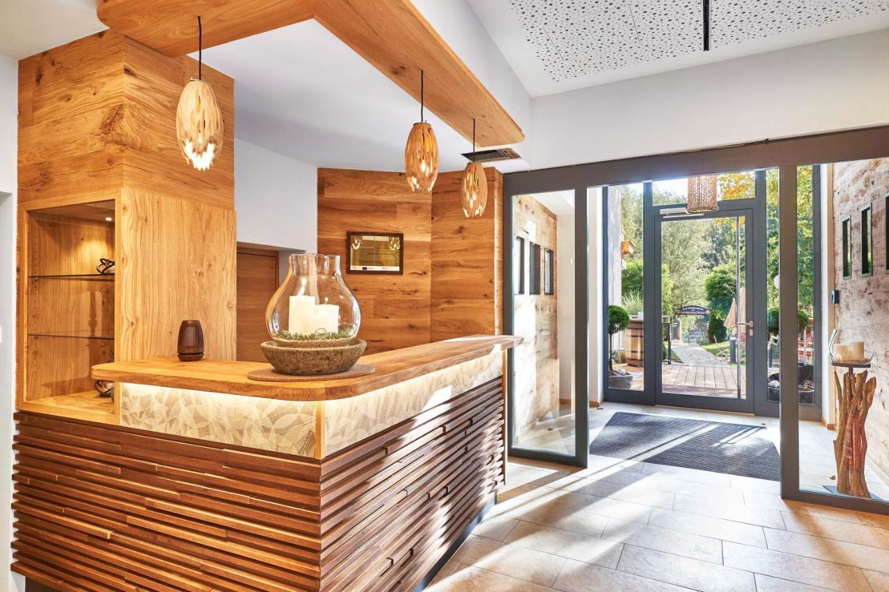 Landgasthof Moser & Restaurant Bootshaus Windorf  Bagian luar foto
