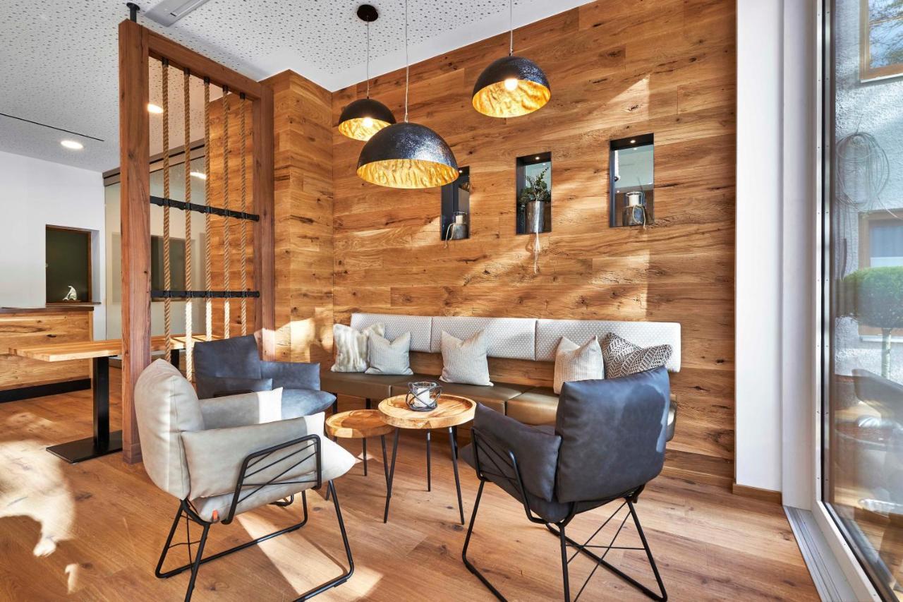 Landgasthof Moser & Restaurant Bootshaus Windorf  Bagian luar foto